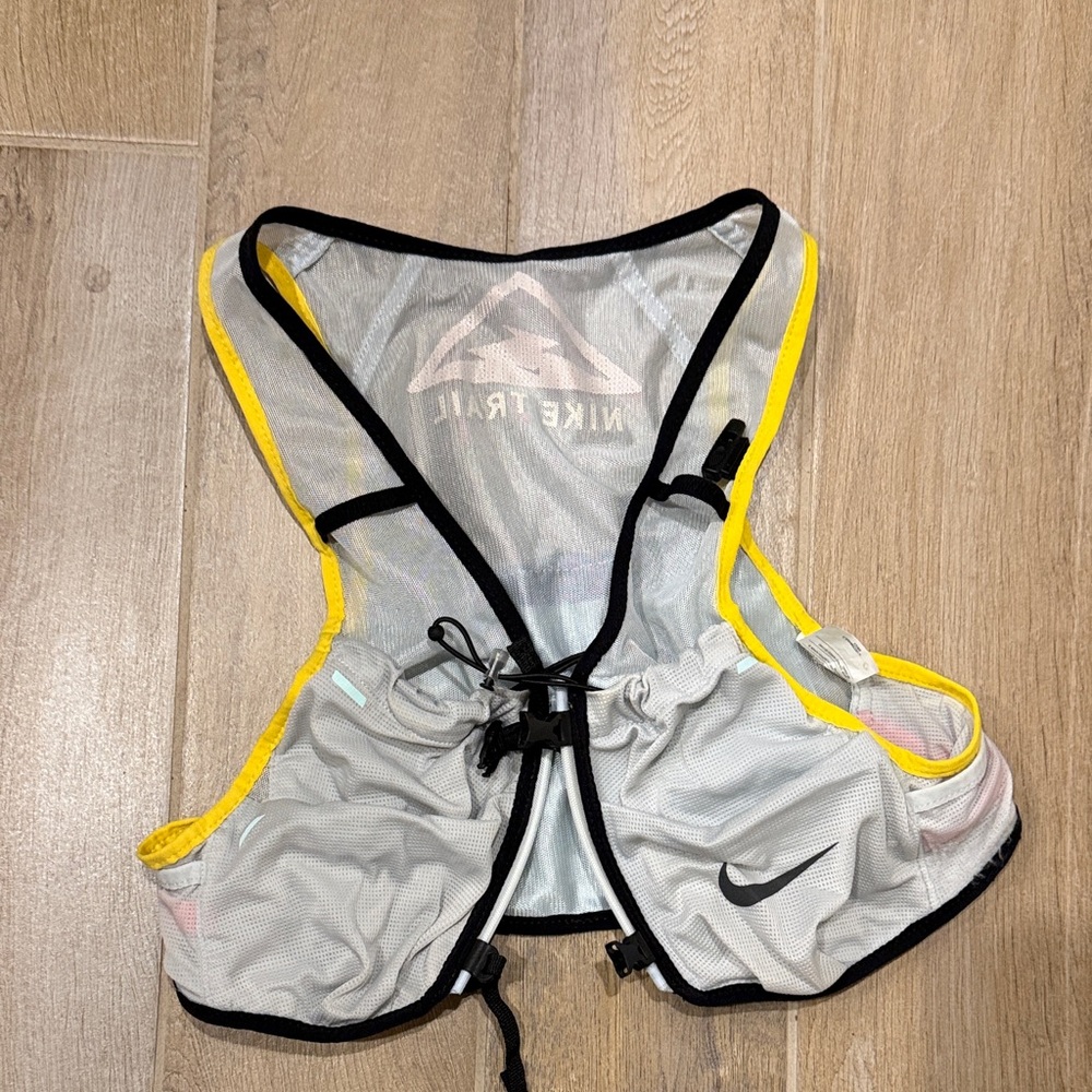 Nike Trail Hydration Vest